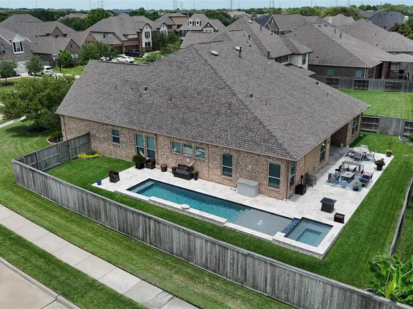 4039 Maybrook Ln, League City, TX 77573