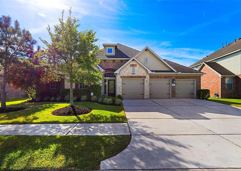 1st image of 9710 Bonham Lakes Ln