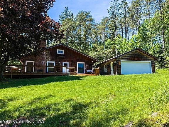 2nd image of 2150 County Highway 8
