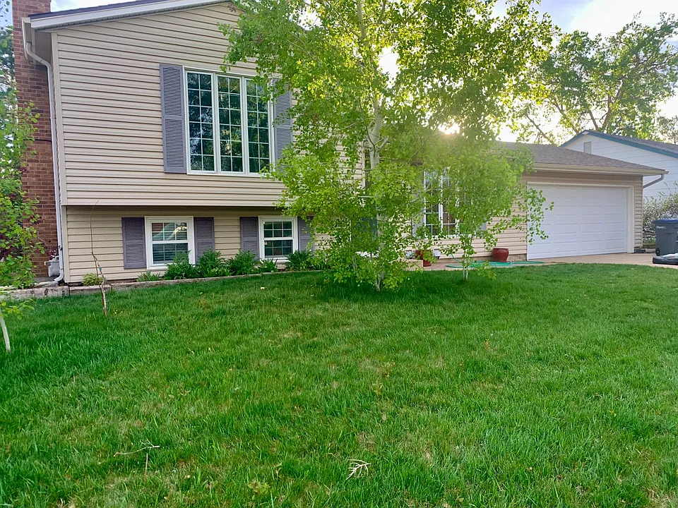 913 Harrison Dr