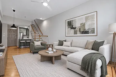 132 Jackson Street, #2RS