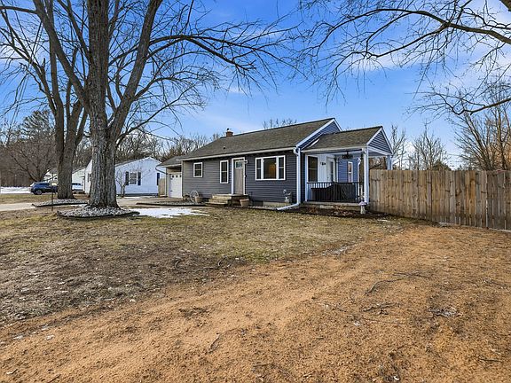 4th image of 3381 Monroe Rd