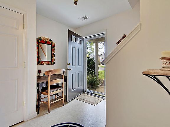 4th image of 1411 Saratoga Ct