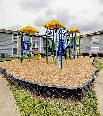 Ashford-Briar-Point-Houston-Outside