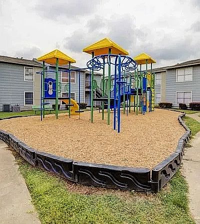 Ashford-Briar-Point-Houston-Outside