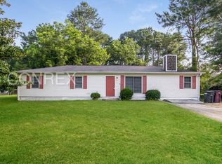 31 Oakdale Dr, Pelham, AL 35115