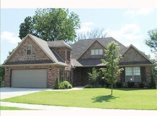 5404 Brighton Rd, Rogers, AR 72758