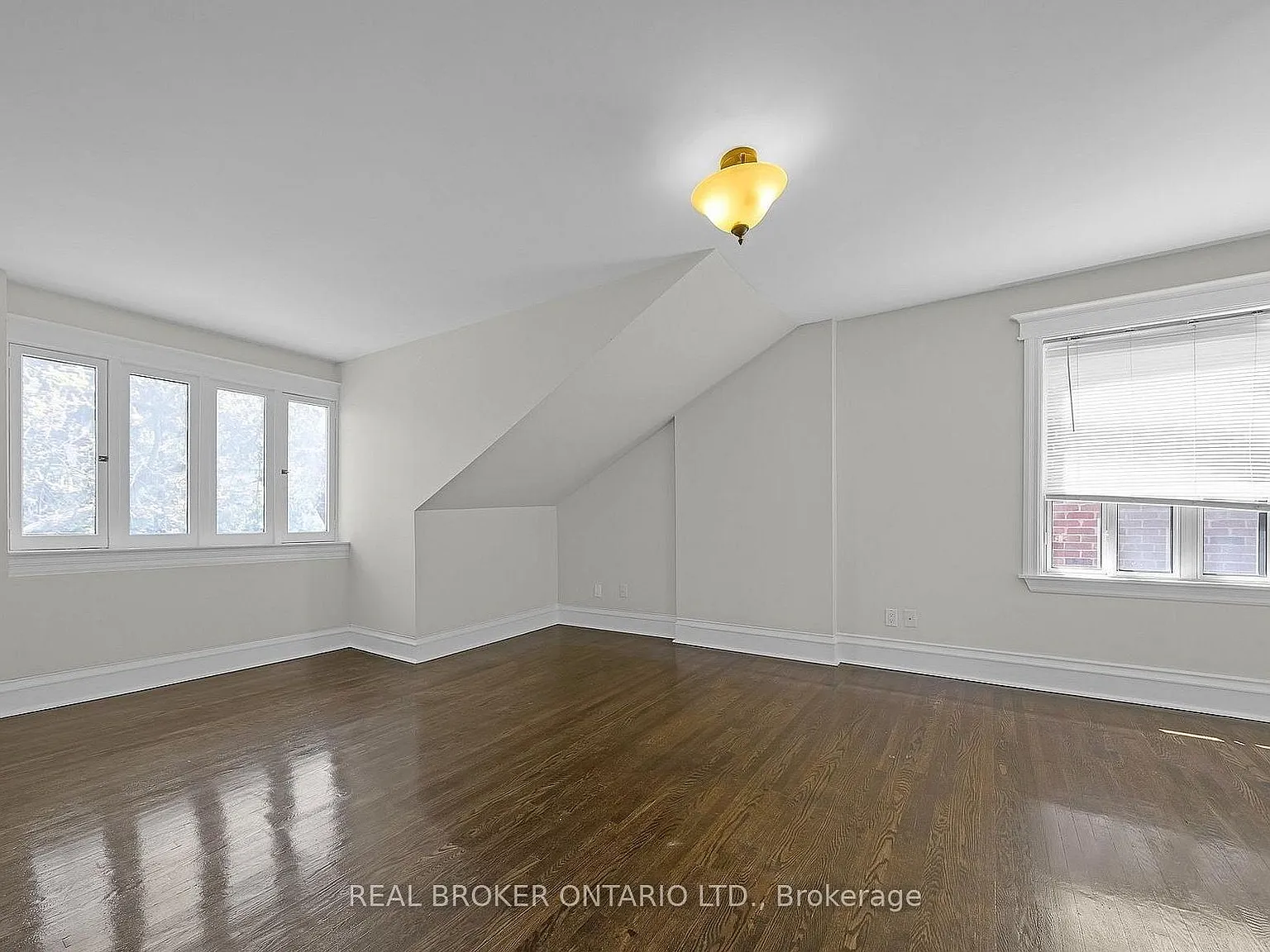 2 bed, $2,850 — Photo 4