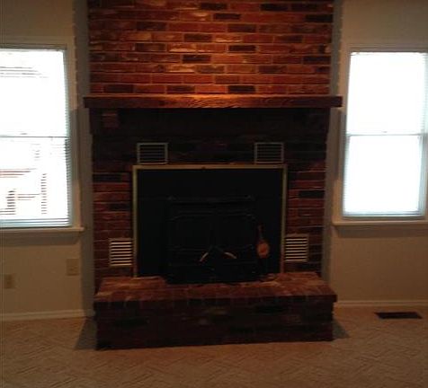 3rd image of 730 Melinda Dr