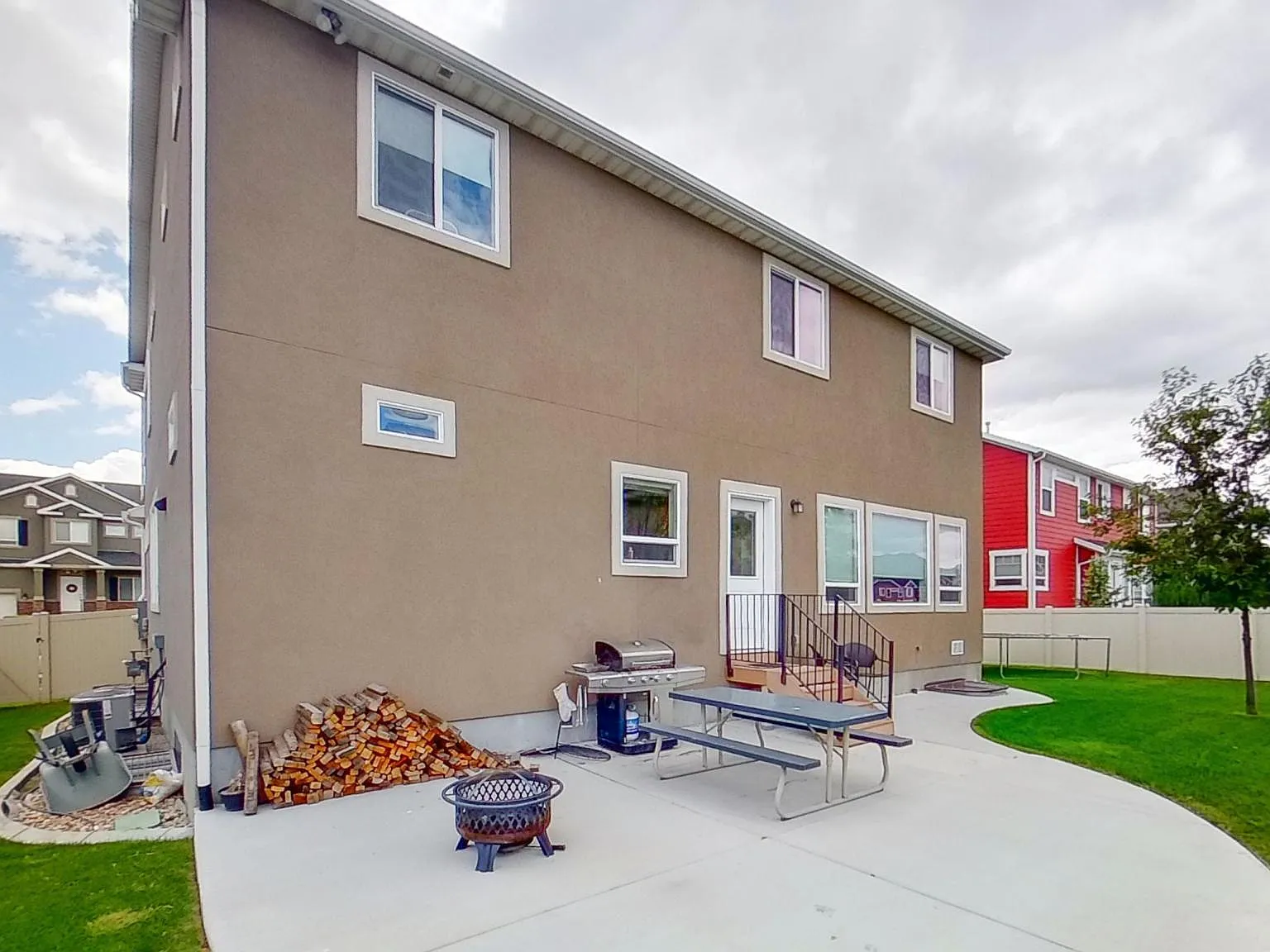 3360 W Willow Park Dr — Photo 2