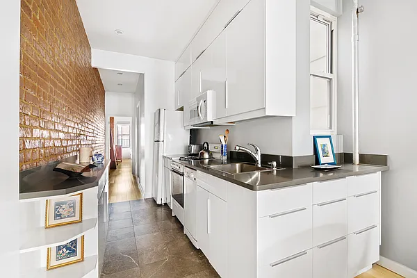 Sold by Brown Harris Stevens | media 4