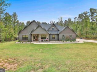 141 Georgian Pines Dr, Senoia, GA 30276
