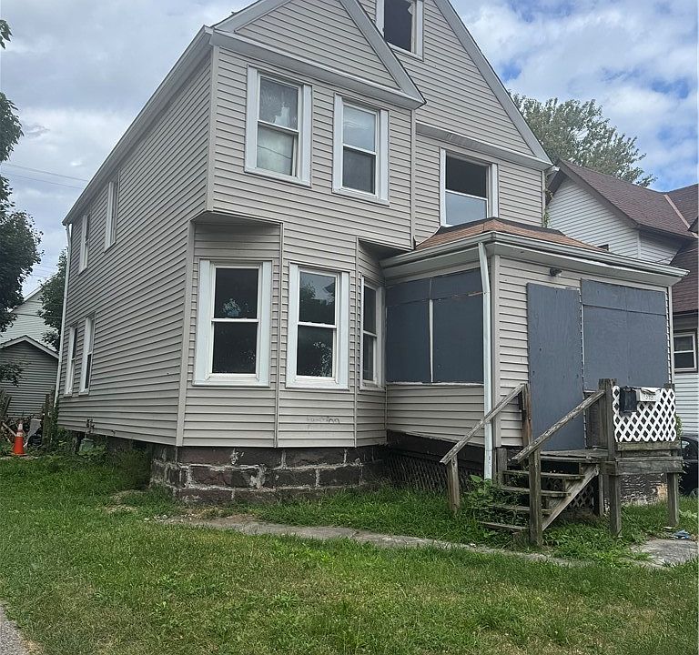 1st image of 1348 W 87th St