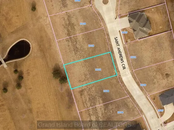 3122 Saint Andrews Cir, Grand Island, NE 68803