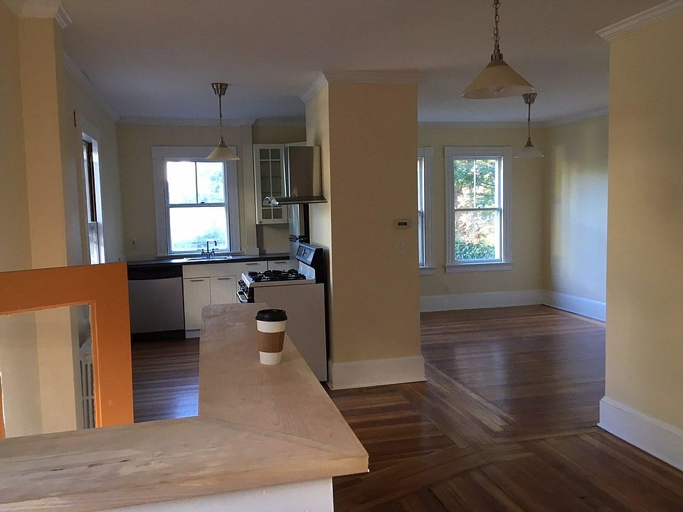 2nd image of 29 Willow St #1