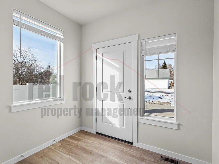 1228 N Tschirley Rd #1 — Photo 9