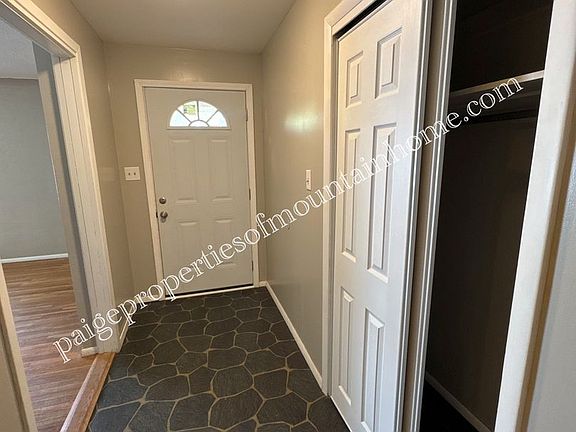 4th image of 414 Powers St