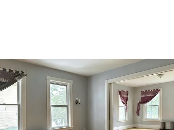 115 Highland Ave Unit 1, Fitchburg, MA 01420