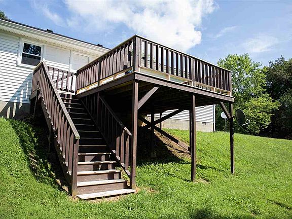 4th image of 237 Phelps Ct