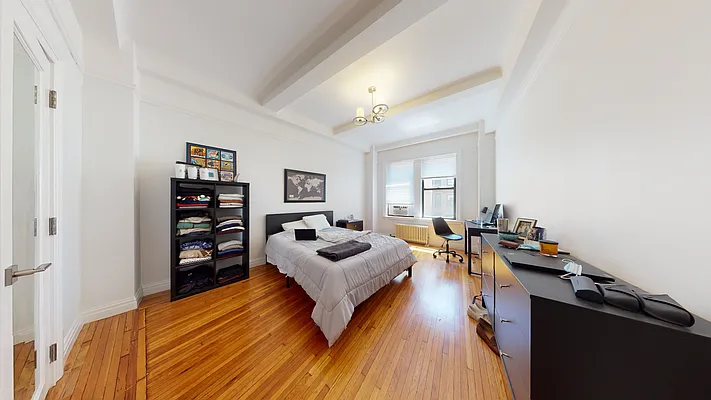 Rented by Bond New York | media 28