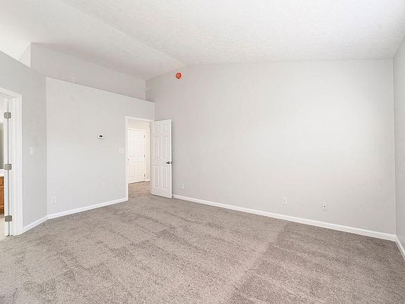 4th image of 3653 Winthrop Dr