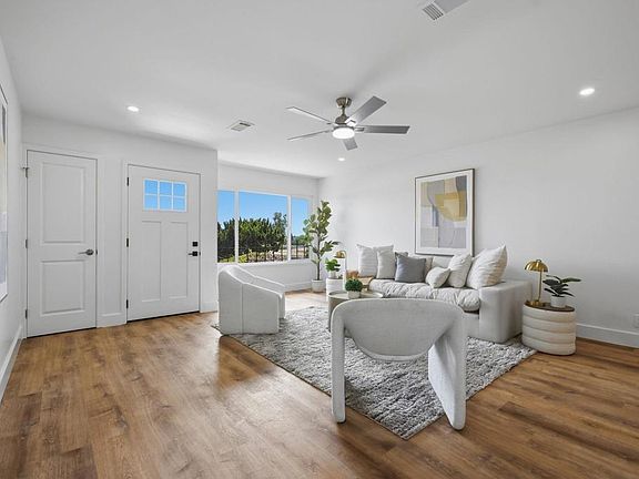 5th image of 3839 Vista Campana S Unit 44