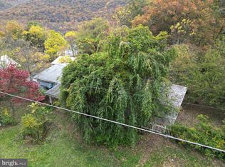 6852 Upper Rd, Shamokin, PA 17872