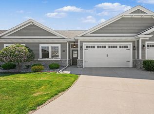 609 Breaker Cove Dr, Bay City, MI 48708