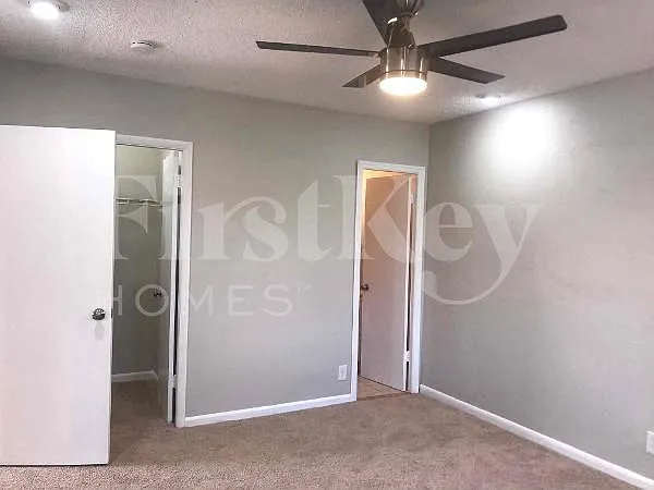 1211 N 74th Way — Photo 25