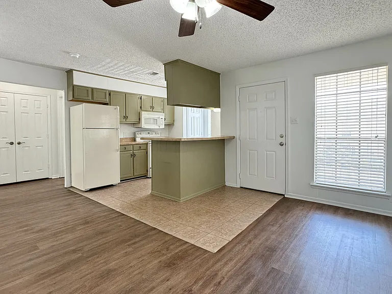 7324 Menlo Dr — Photo 21