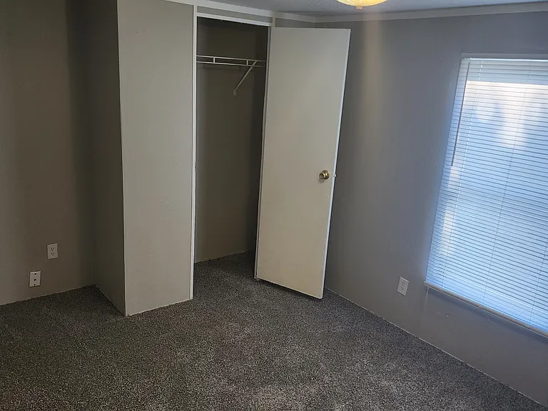 2900 N Union St #15 — Photo 3