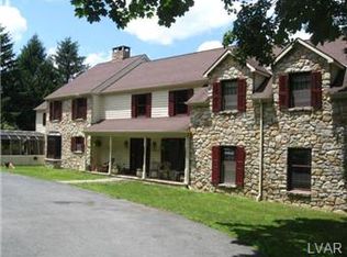 430 Hilltop Rd, Riegelsville, PA 18077