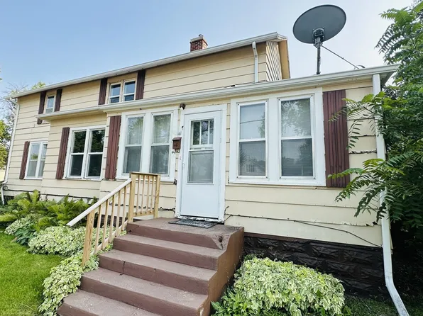 822 N Washington St, Aberdeen, SD 57401