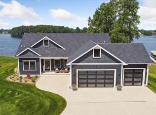 61436 Crystal Beach Dr, Sturgis, MI 49091