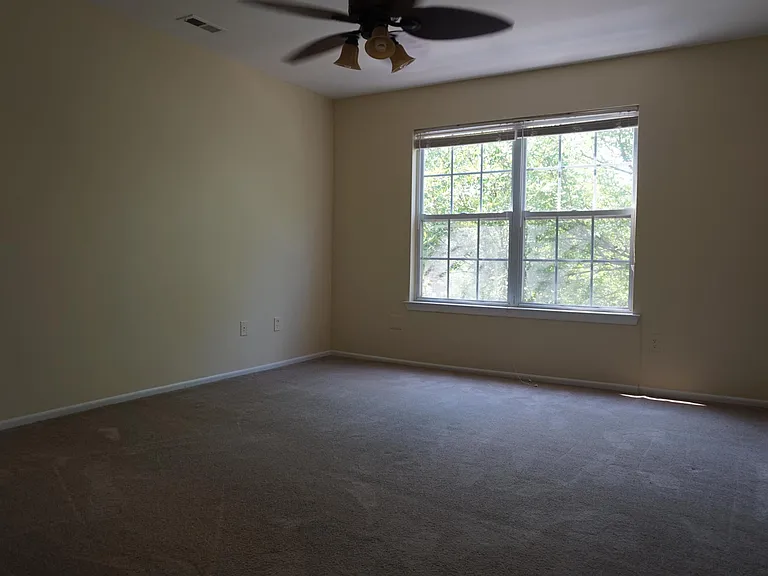 44 Dewitt Ln — Photo 13