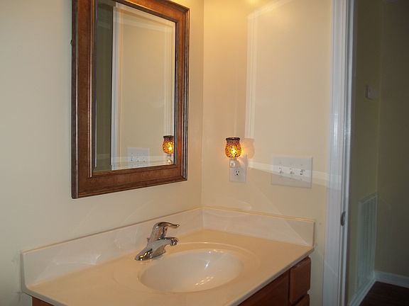 2nd image of 1331 William Holt Blvd