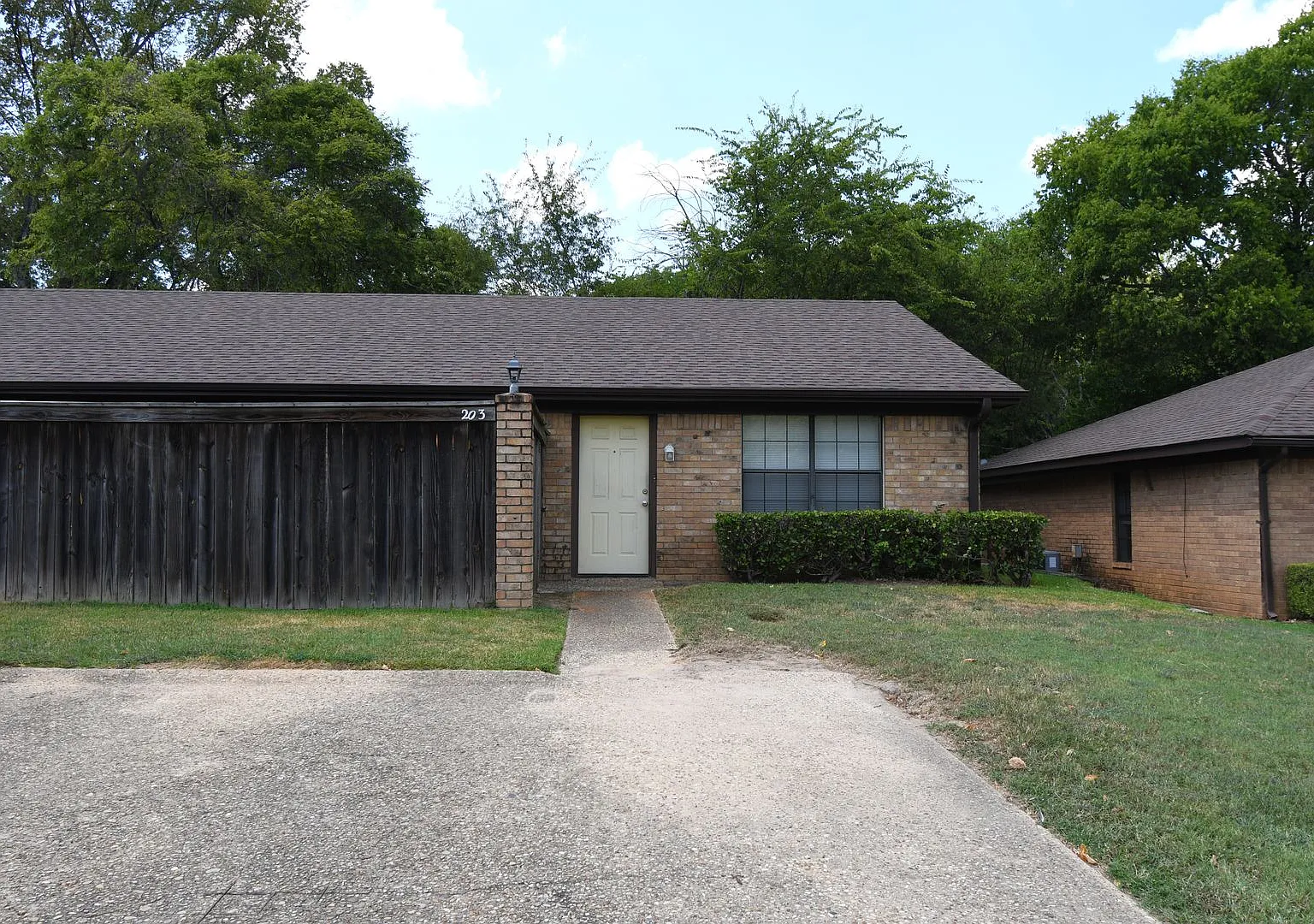 2 Bedroom 2 Bathroom Duplex in Whitehouse — Photo 1