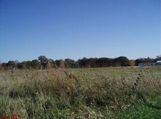 14 Clarence Ct, Winfield, MO 63389