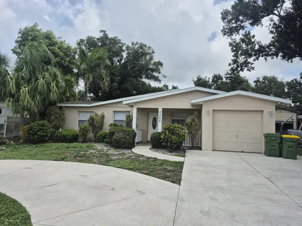 2325 Temple St, Sarasota, FL 34239
