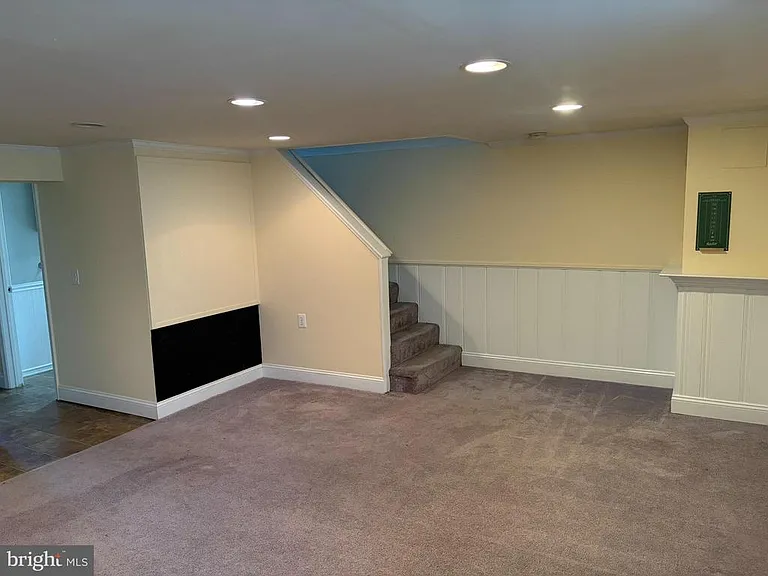 1543 Cottage Ln — Photo 39
