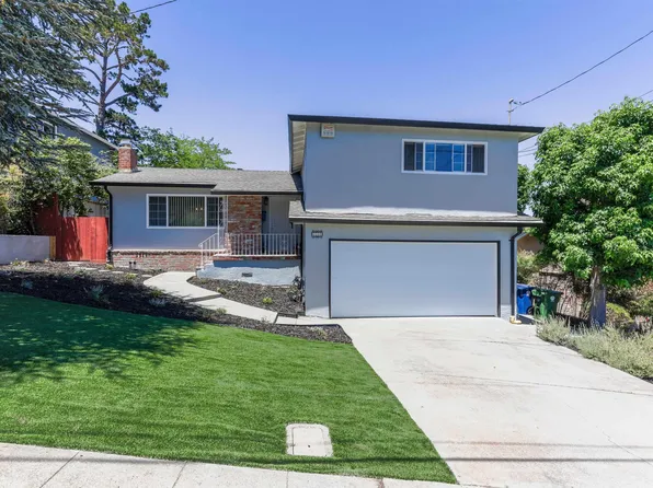 3136 Huntington Ct, Castro Valley, CA 94546