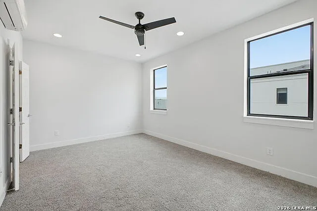 7940 Kennedy Hl #7 — Photo 18