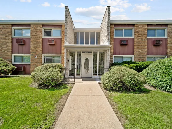 120 Collen Dr APT 219, Lombard, IL 60148