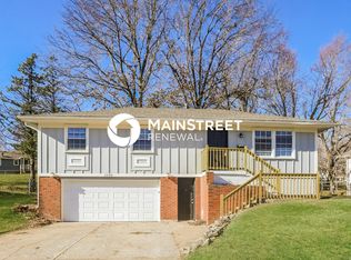 2900 S Linwood Ave, Independence, MO 64055