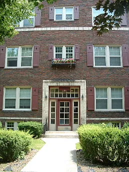39 Vick Park #B-8