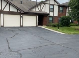 211 Scarsdale Ct UNIT A2, Schaumburg, IL 60193