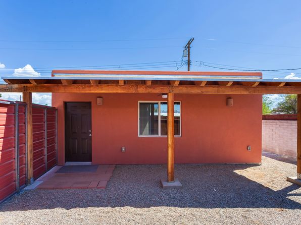 4534 E Sylvane St #B