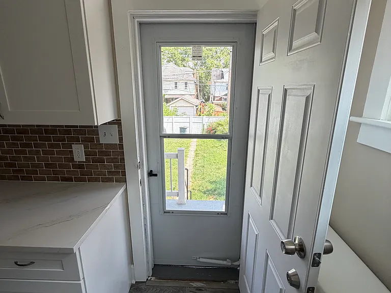 1210 Lorain Ave — Photo 14