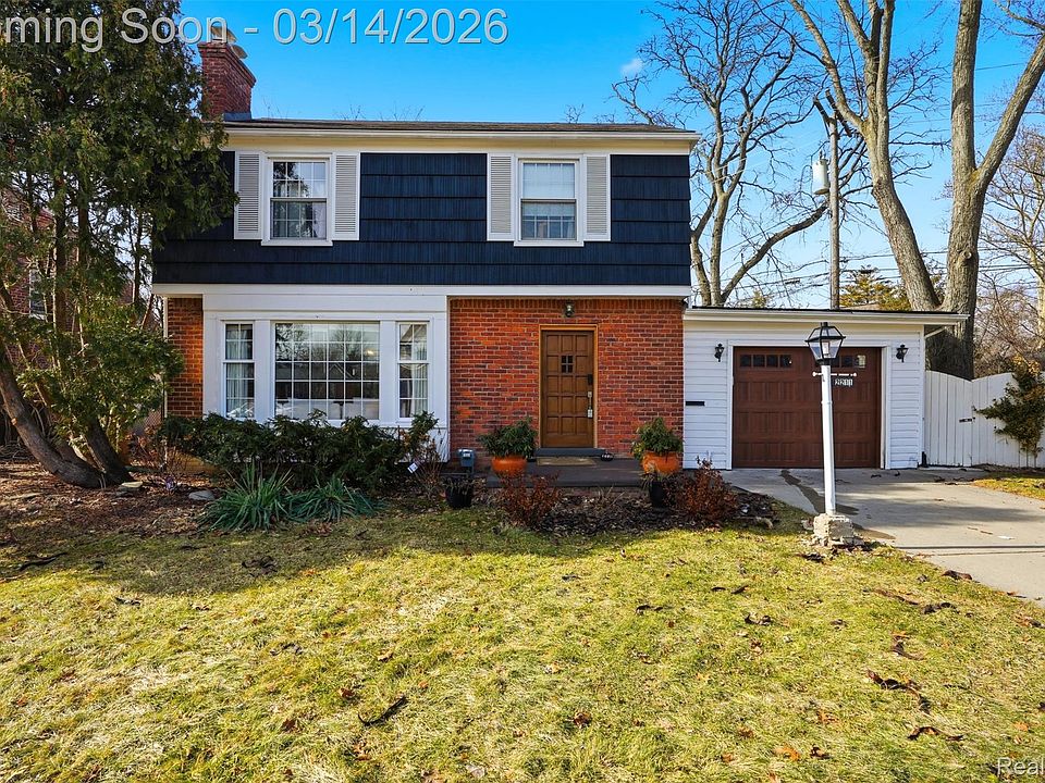 1st image of 2211 Crooks Rd