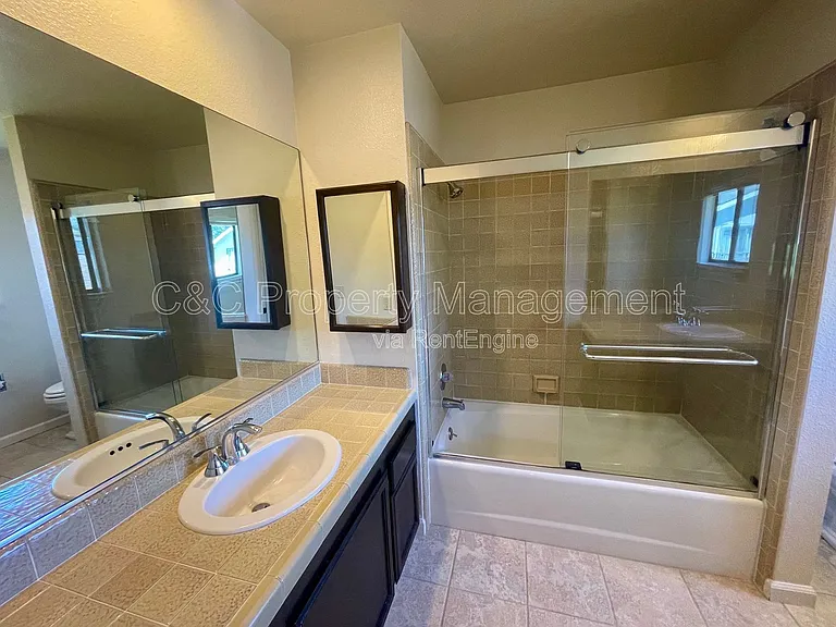 1339 David Ave — Photo 17